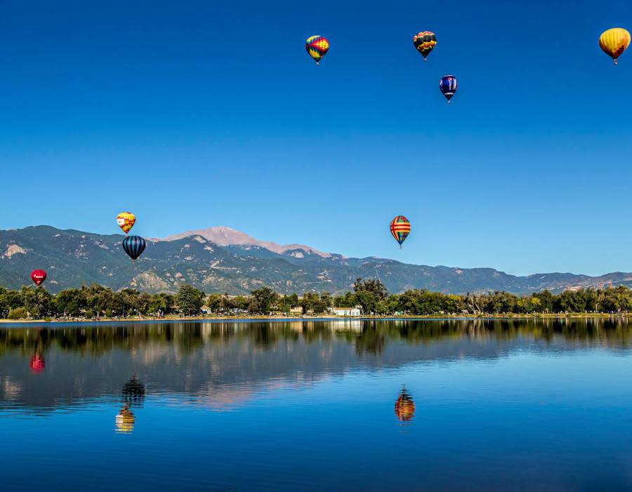 The 2016 Labor Day Lift Off Photo by Larry Marr