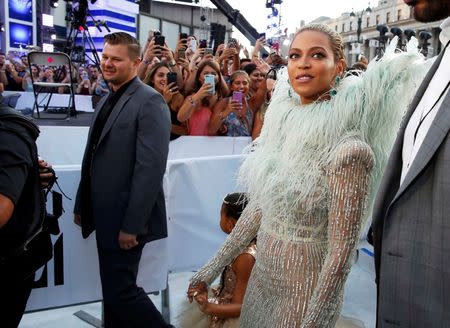 Beyonce arrives at the 2016 MTV Video Music Awards in New York, U.S., August 28, 2016. REUTERS/Lucas Jackson