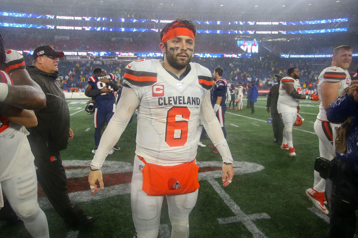 Baker Mayfield injury: Patriots knock Browns quarterback out of the game,  status uncertain 