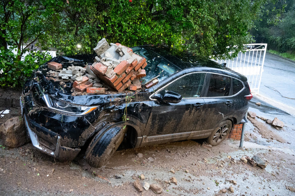 A badly damaged car in Studio City (David Crane/Getty Images)