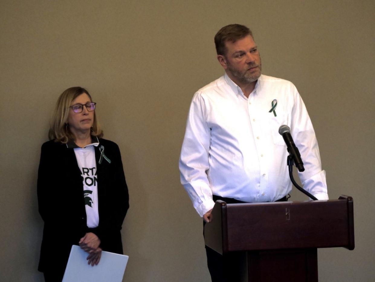 MSU interim Provost Thomas Jeitschko announces classes will start on Monday as interim President Teresa K. Woodruff listens Sunday, Feb. 19, 2023, at press conference.