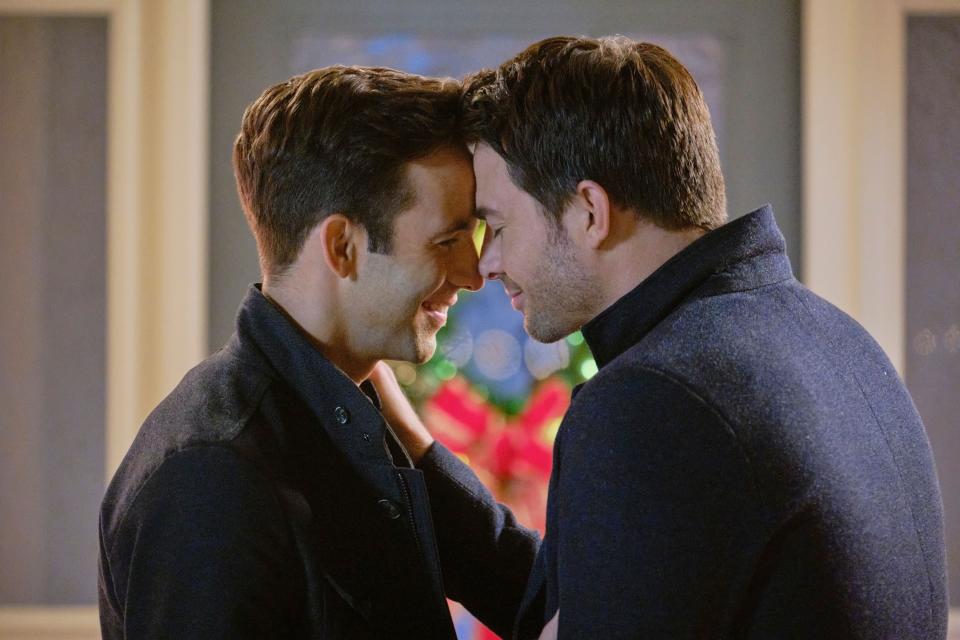 Brad Harder and Jonathan Bennett played Hallmark Channel's first out gay married couple in the 2020 holiday movie, The Christmas House (Photo: Hallmark Entertainment/Courtesy Everett Collection)