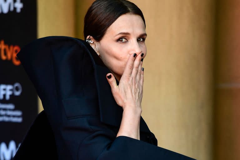 Juliette Binoche dijo presente en el festival por el film La Passion de Dodin Bouffant 