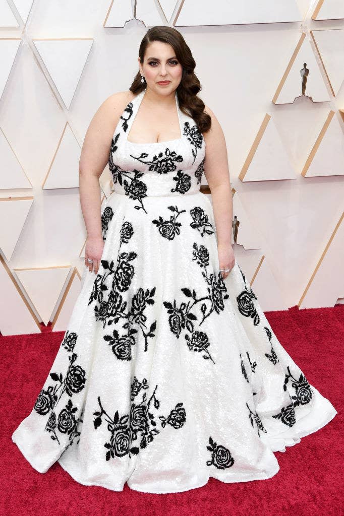 Beanie Feldstein on the red carpet of the 92nd Annual Academy Awards