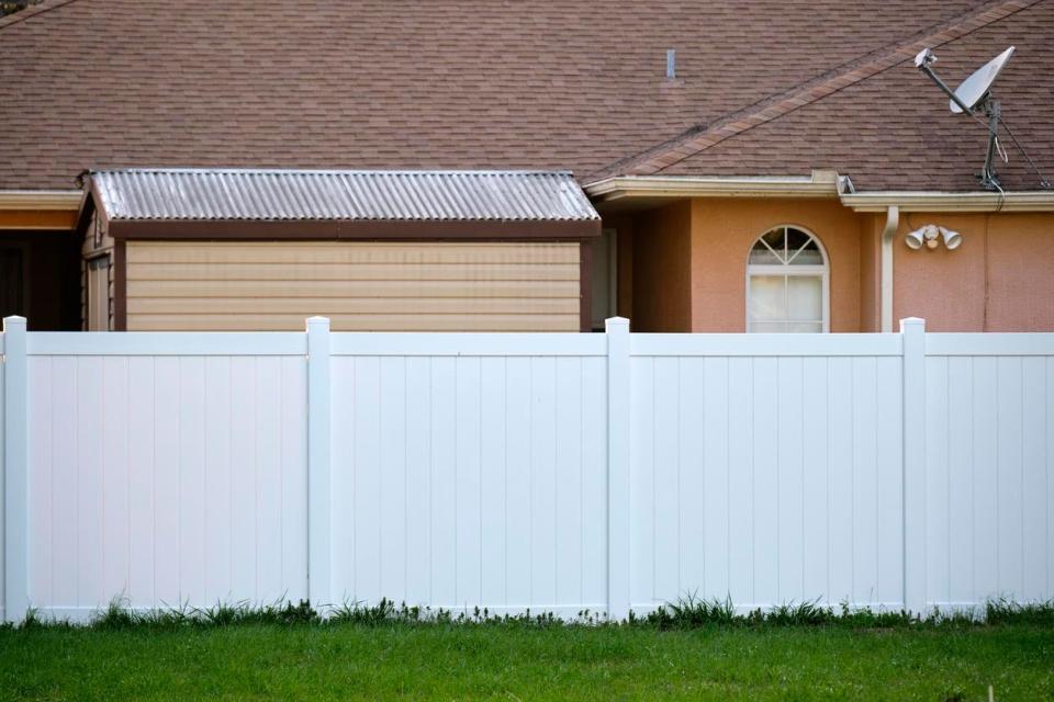 Vinyl Fence Cost vs. Wood Fence Cost