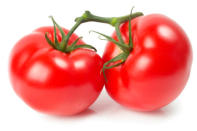 <b>Tomaten </b> <br> <br> Sonnengereifte, pralle Tomaten sind etwas Feines. Ob roh als Salat oder gekocht als Soße mit den roten Früchten tun Sie Ihrem Körper ausgesprochen Gutes. Tomaten sind echte Vitamin-C-Bomben und enthalten außerdem Lycopin. Das verleiht der Tomate ihre rote Farbe und schützt unsere Zellen vor Krebs. Studien belegen sogar, dass regelmäßiger Genuss von Tomaten gegen Sonnenbrand schützt. Besonders viel Lycopin wird übrigens frei gesetzt, wenn Tomaten gekocht werden – also als Suppe, Saft, in Saucen oder als Mark gegessen werden.