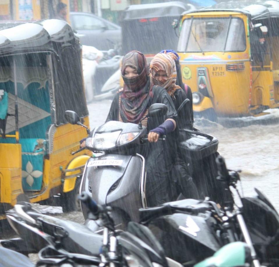 Photos: heavy rain havoc in Andhra Pradesh