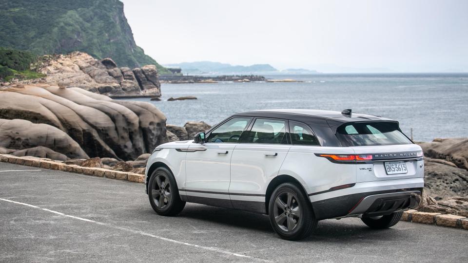 集中火力加強價值！2021 年式 Range Rover Velar 試駕