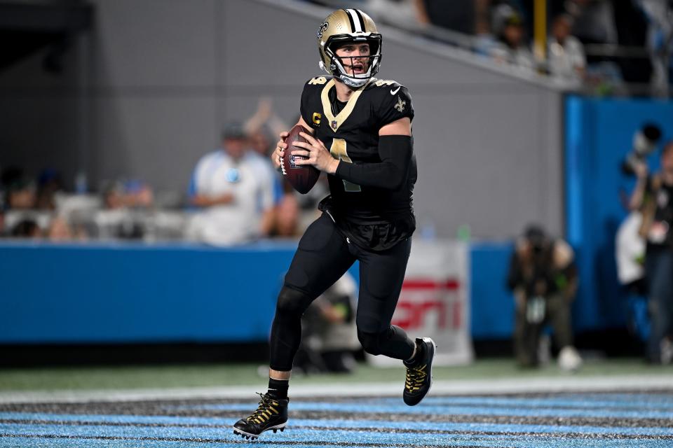 CHARLOTTE, NORTH CAROLINA - SEPTEMBER 18: Derek Carr #4 of the New Orleans Saints looks to throw a pass in the end zone against the Carolina Panthers during the third quarter in the game at Bank of America Stadium on September 18, 2023 in Charlotte, North Carolina. (Photo by Grant Halverson/Getty Images)