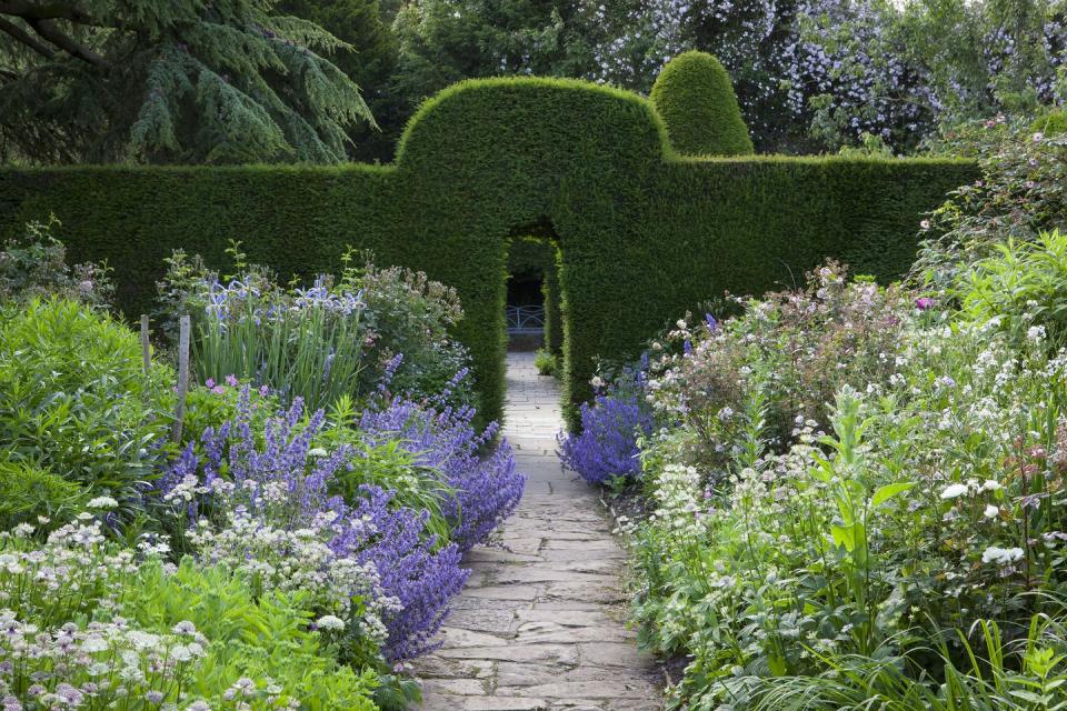 1) Hidcote, Gloucestershire