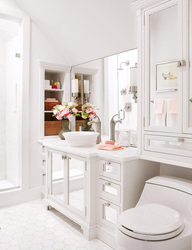 19 Small Bathroom Decorating Ideas with Big Impact