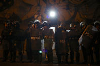 <p>Riot police are pictured during a protest of supporters of Salvador Nasralla, presidential candidate for the Opposition Alliance Against the Dictatorship, while waiting for the official presidential election results outside the warehouse of the Supreme Electoral Tribunal in Tegucigalpa, Honduras, Nov. 30, 2017. (Photo: Edgard Garrido/Reuters) </p>