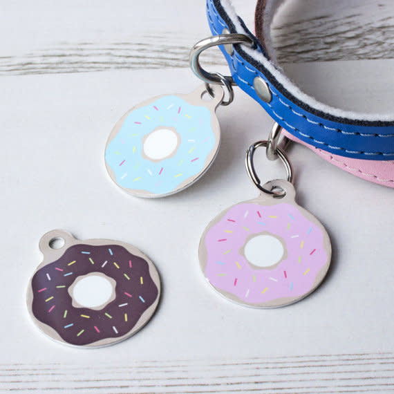 Doughnut pet ID tag