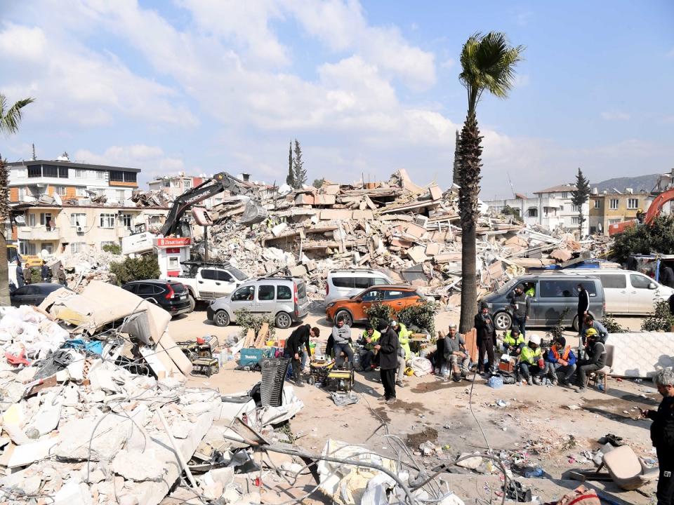 土敘強震黃金救援時間已過，但在土耳其災區，仍然持續傳出有人生還的好消息。
