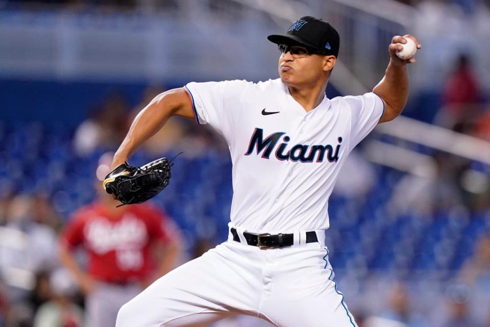 ROJOS-MARLINS (AP)