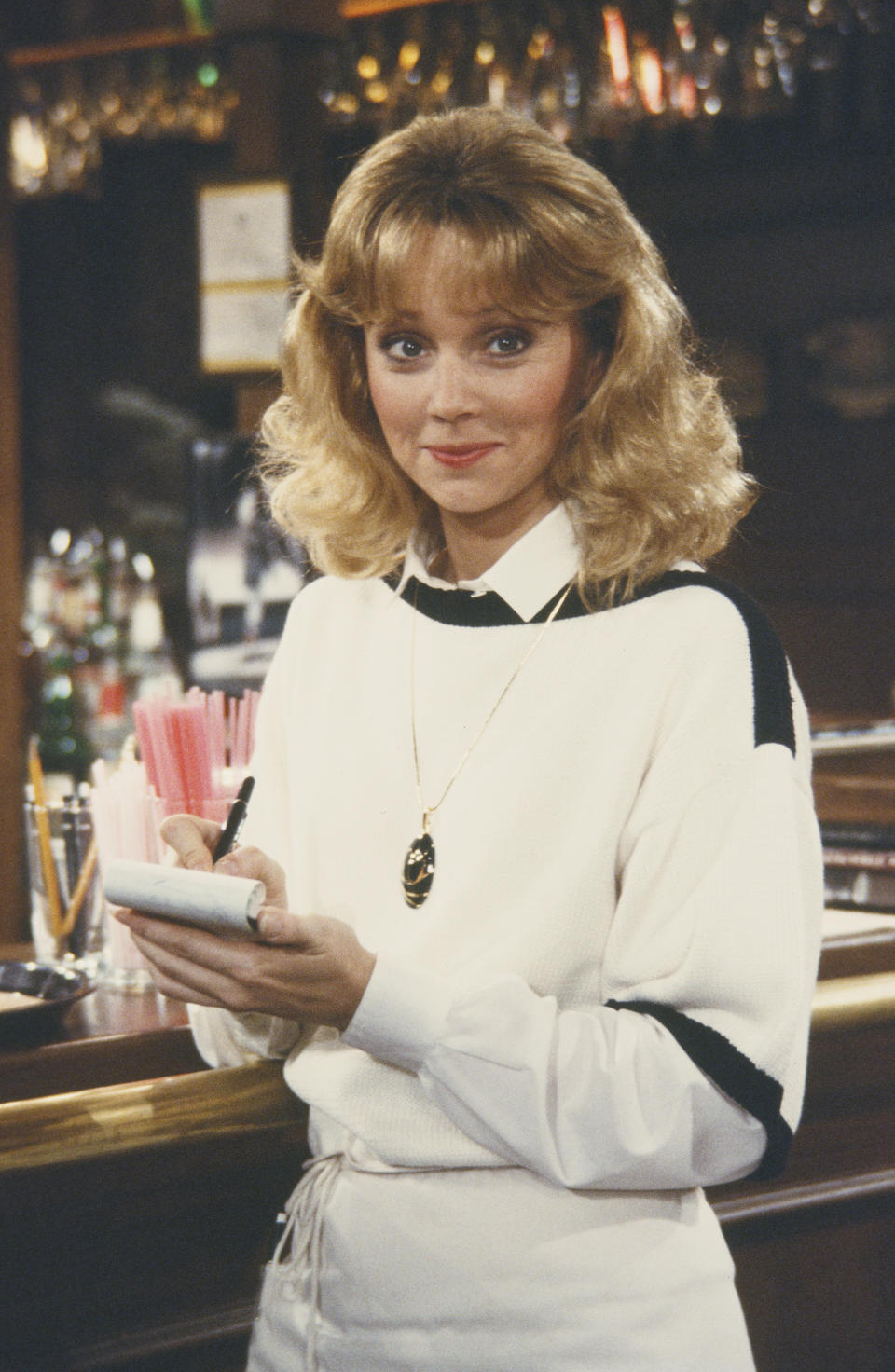 Shelley Long on the set of <i>Cheers</i> in 1983. Fun fact: She may have been napping in her trailer right before or right after this photo was taken. (Photo: Getty Images)