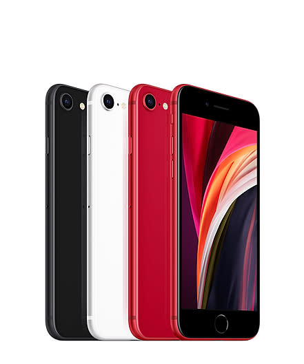 iPhone SE預約開紅盤 5大電信資費出爐（擷取自APPLE官網）