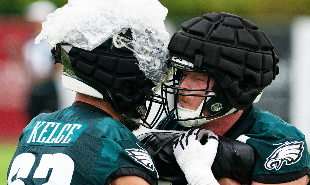 Eagles training camp: Cam Jurgens prepares for first-team center play after  Jason Kelce's surgery