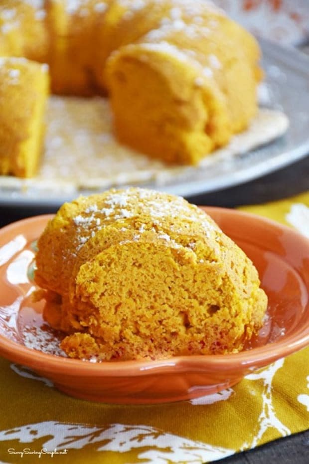 Pumpkin Bundt Cake - Sizzling Eats