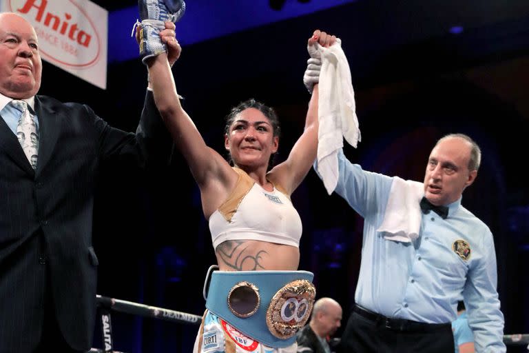 El momento soñado por Brenda Carabajal, con el cinturón de campeona del mundo de la categoría pluma