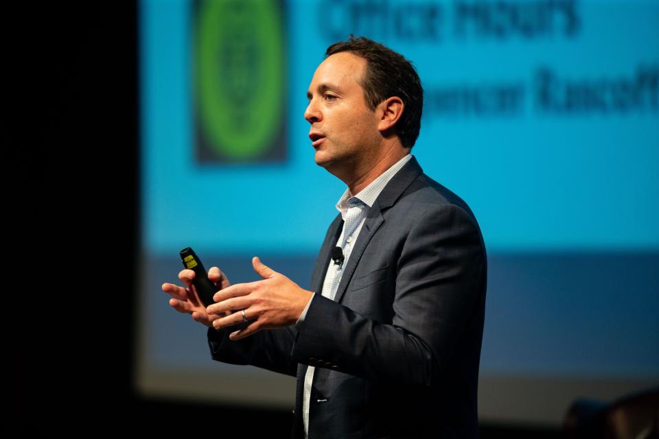 Spencer Rascoff shared his experience managing adversity as the co-founder of Zillow and Hotwire during the 9th Annual Power Forward Speaker Series on Feb. 16 at the Ruby Diamond Concert Hall at FSU.