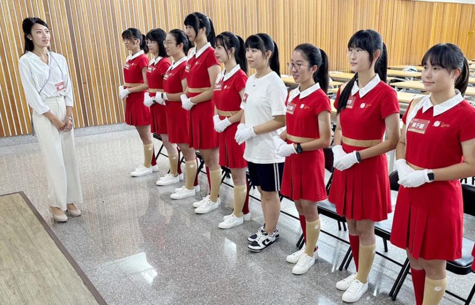 台南大學親善大使團辦理一一二年全運會禮賓人員培訓。（市府提供）