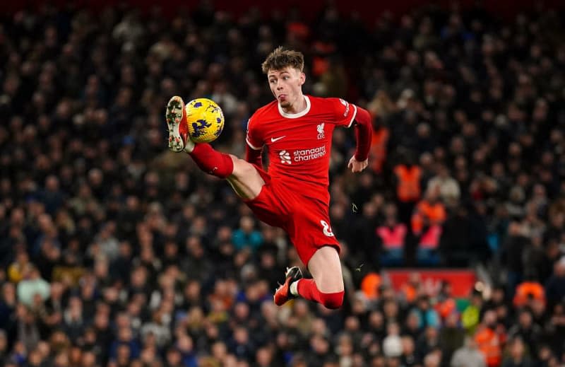 Liverpool's Conor Bradley in action during the English Premier League soccer match between Liverpool and Chelsea at Anfield. Peter Byrne/PA Wire/dpa