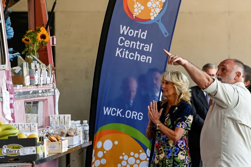 FILE PHOTO: U.S. first lady Jill Biden and Spain's Queen Letizia visit a reception centre for Ukrainian refugees, near Madrid