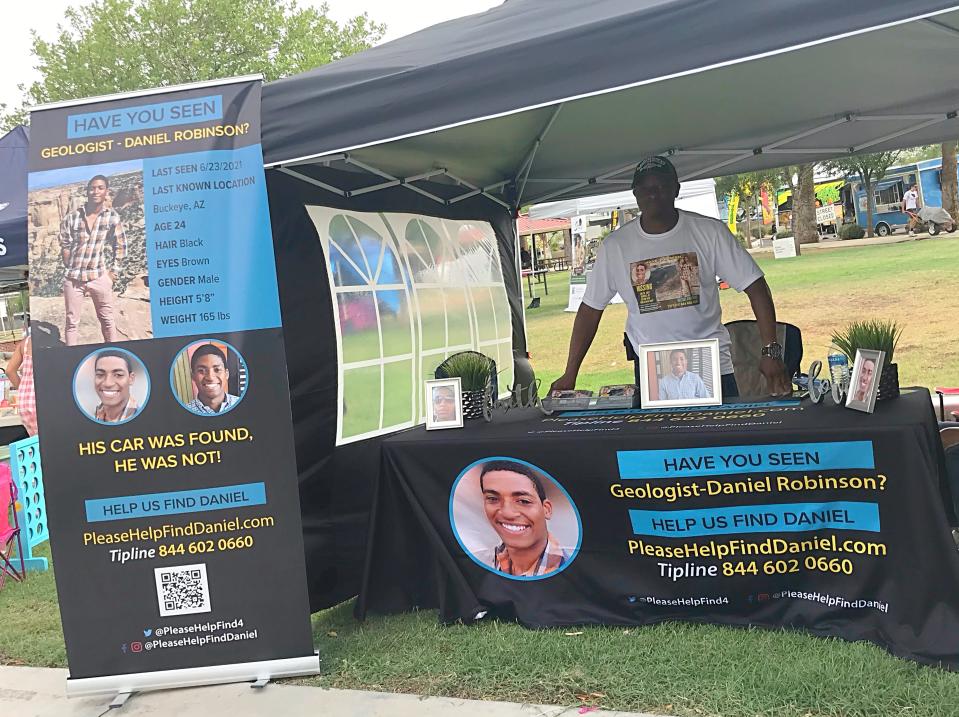 David Robinson at a booth for the search for Daniel.