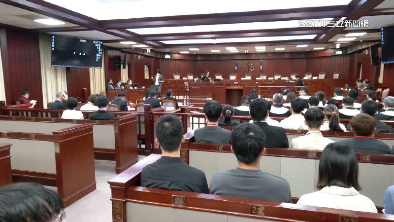 憲法法庭針對37名死囚聲請是否違憲進行言詞辯論。