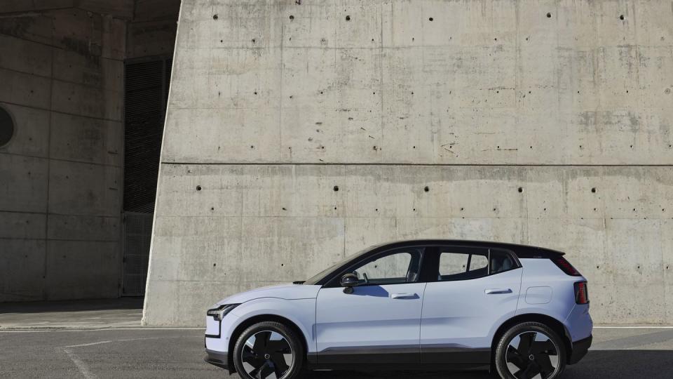 2025 volvo ex30