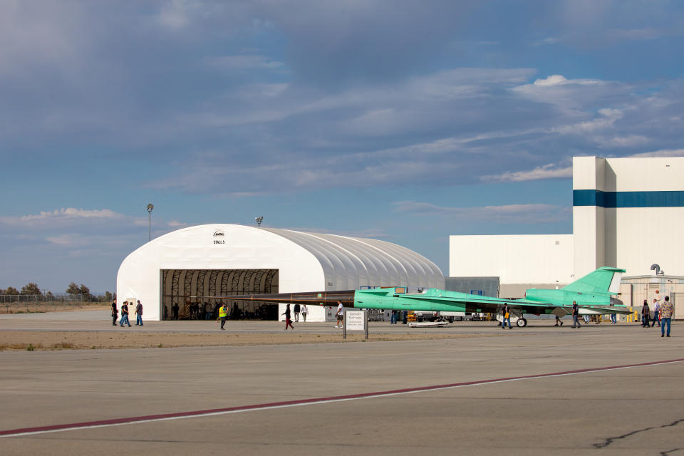 Der X-59-Prototyp. Er soll das erste leise Überschallflugzeug werden. Foto: Nasa / Lockheed Martin / Garry Tice