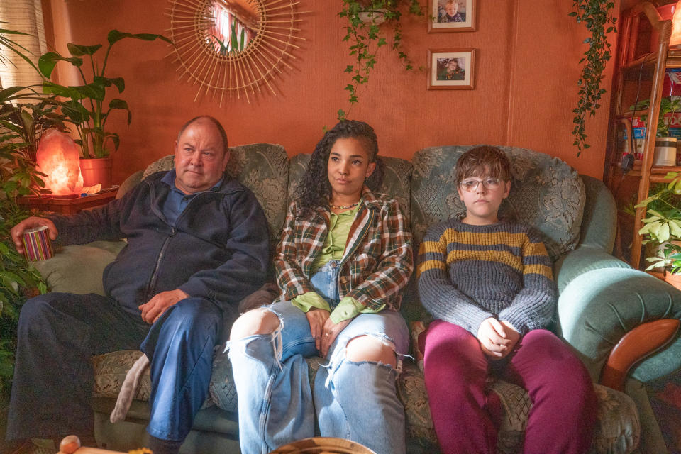 The Full Monty "Supply Chain Economics" Episode 2 (Airs Wednesday, June 14) -- Pictured: (l-r) Mark Addy as Dave, Talitha Wing as Destiny, Aidan Cook as Dean 'Twiglet' Blakefield. CR: Ben Blackall/FX
