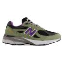 <p><a class="link " href="https://www.newbalance.co.uk/pd/made-in-usa-990v3/MR990V3-37968.html?awc=6533_1663256396_d7cc478754e9f4b5d0fa6655bf2a2d7f" rel="nofollow noopener" target="_blank" data-ylk="slk:SHOP;elm:context_link;itc:0;sec:content-canvas">SHOP</a></p><p><a href="https://www.esquire.com/uk/style/g40610246/teddy-santis-new-balance-trainers/" rel="nofollow noopener" target="_blank" data-ylk="slk:Teddy Santis;elm:context_link;itc:0;sec:content-canvas" class="link ">Teddy Santis</a> smothers the New Balance 990v3 with archetypal Halloween-y hues (to wit, green, purple, orange, black and grey) just in time for the turn of the season.</p><p>£210; <a href="https://www.newbalance.co.uk/pd/made-in-usa-990v3/MR990V3-37968.html?awc=6533_1663256396_d7cc478754e9f4b5d0fa6655bf2a2d7f" rel="nofollow noopener" target="_blank" data-ylk="slk:newbalance.co.uk;elm:context_link;itc:0;sec:content-canvas" class="link ">newbalance.co.uk</a></p>