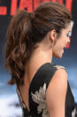 <p>We love her textured ponytail. Way too pretty for the gym.</p>