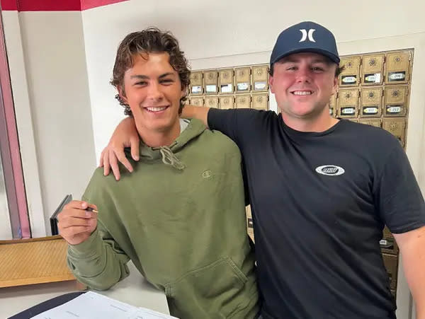 Chuck Sotelo (links) und Caleb Hommel (rechts) begannen schon als Teenager in Immobilien zu investieren.  - Copyright: Chuck Sotelo und Caleb Hommel