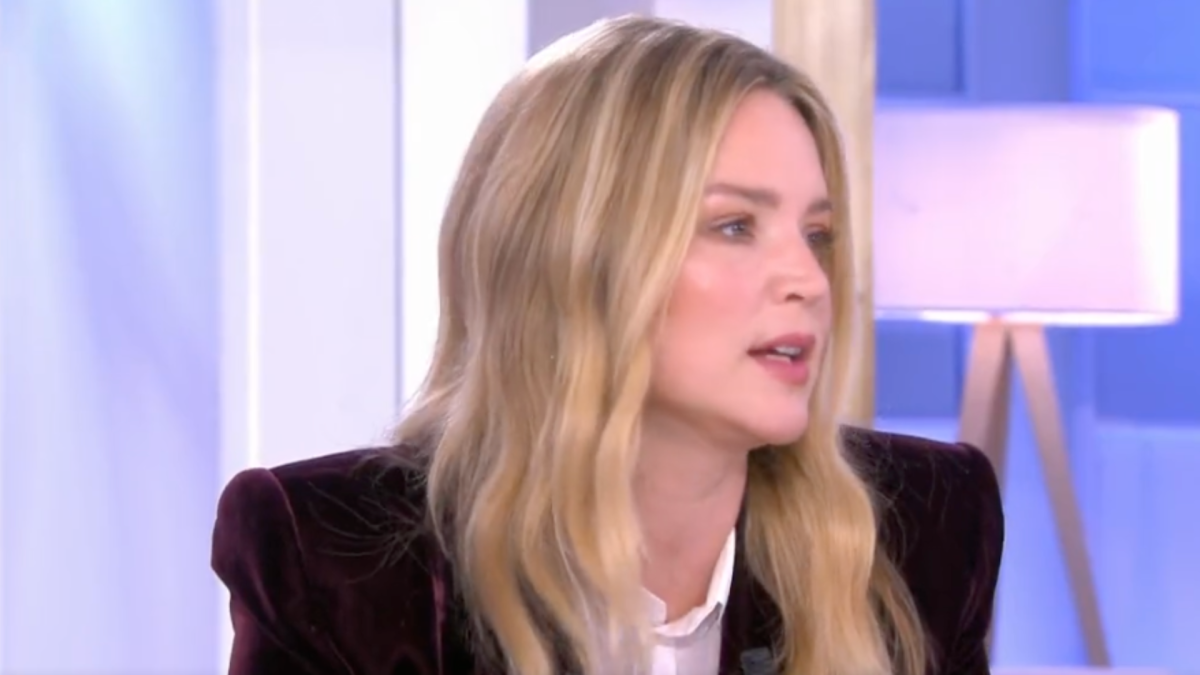 J'ai des idées. Je suis quand même pas débile” : Virginie Efira