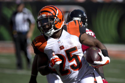 Gio Bernard, steamrolling the Falcons (Aaron Doster-USA TODAY Sports)