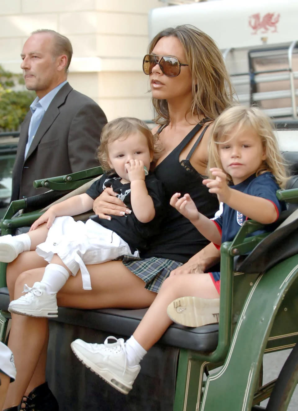 Victoria Beckham brachte ihre drei Söhne zur Fußballweltmeisterschaft 2006 nach Baden Baden mit. (Getty Images)