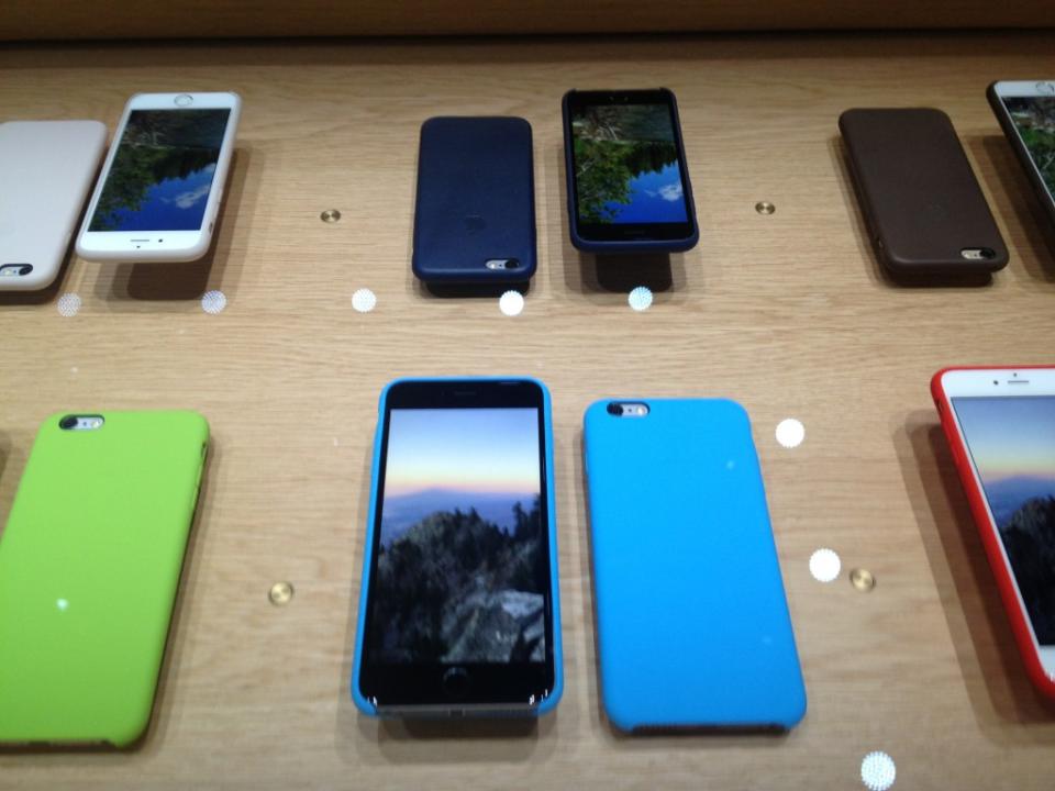 Leather cases released for the iPhone 6, in varying colours.