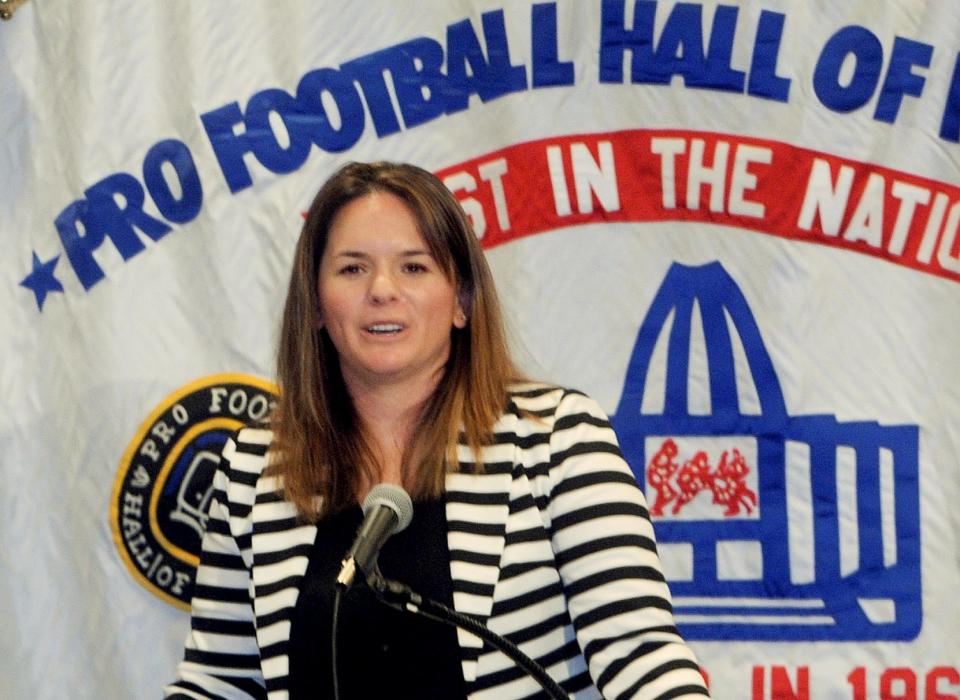 Notre Dame women's tennis coach Alison Silverio speaks at the Pro Football Hall of Fame Luncheon Club Monday, Nov. 19, 2018.