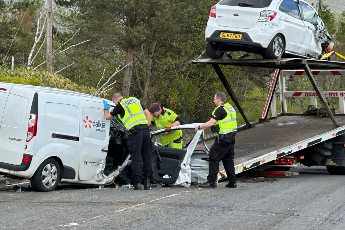 999 crews at scene of crash in Kirkintilloch <i>(Image: Newsquest)</i>