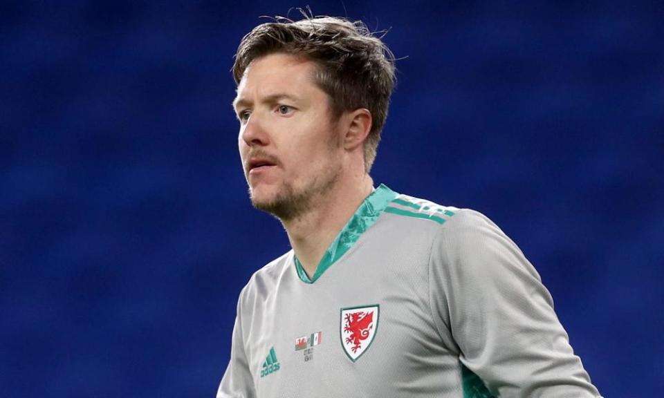 Wayne Hennessey is on his way to Burnley.
