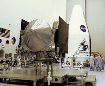 FILE PHOTO -  NASA's Origins, Spectral Interpretation, Resource Identification, Security-Regolith Explorer (OSIRIS-REx) spacecraft is seen on display at Kennedy Space Center, Florida, U.S. August 20, 2016.  REUTERS/Mike Brown