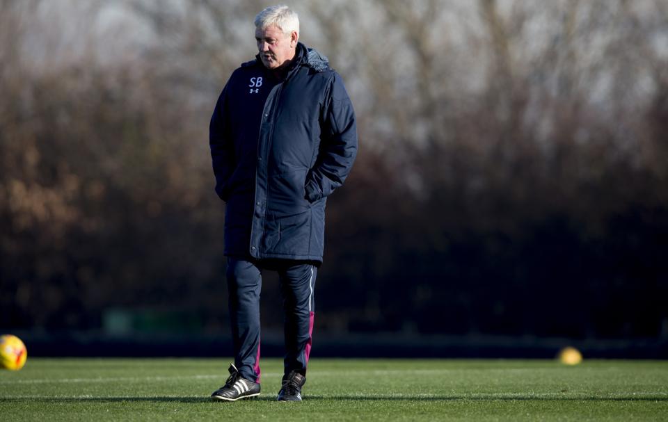 <p>Christmas ain’t Christmas without a tree – so send for Manchester United legend Steve Bruce, whose hardwood forehead cleared so many balls for Fergie’s Reds. He has since branched out into management, turning over a new leaf at Villa, and those that know him say his bark’s far worse than his bite.</p>