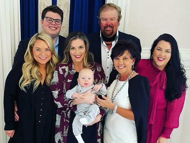 <p>Stelen Covel Instagram</p> Haley Covel, Stelen Covel, Shelley Covel, Toby Keith, Tricia Lucus, and Krystal Keith.