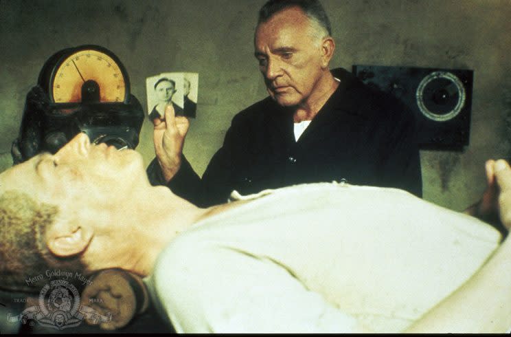 Richard Burton and Hurt in ‘1984’ (Photo: MGM Home Entertainment)