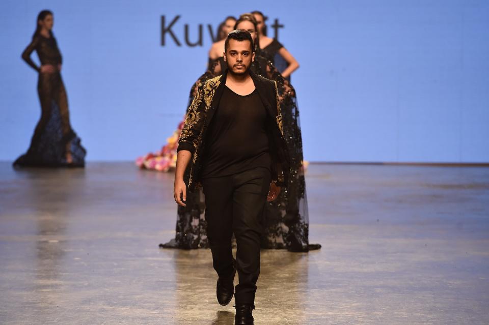 <h1 class="title">Yousef Al-Jasmi - Runway - Dubai FFWD October 2015</h1><cite class="credit">Pascal Le Segretain/Getty Images</cite>