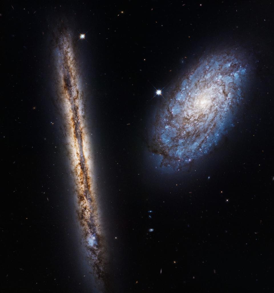 Galaxy NGC 4302 NGC 4298 Hubble