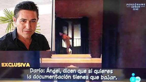 <p>En 2016, Ángel Garó regresó a la actualidad rosa de una forma un tanto desconcertante: en un vídeo en el que salía dando voces desde el balcón de su casa y totalmente en pelotas. El equipo de ‘Sálvame’ tuvo la delicadeza de censurar sus partes íntimas (Foto: Mediaset). </p>